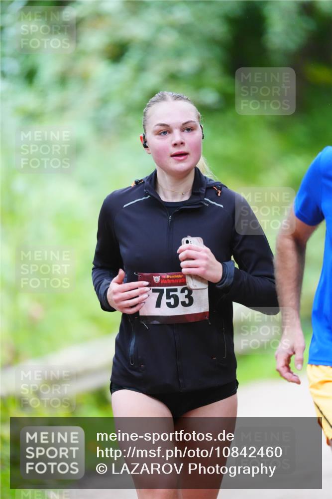 11.10.2026 - Bramfelder Halbmarathon 2026 LAZAROV Photography http://msf.ph/oto/10842460 11.10.2026 10:30:17 Laufen 35, 753 meine-sportfotos.de