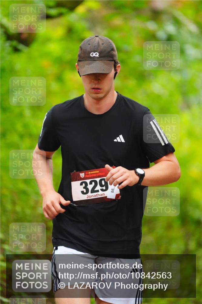 11.10.2026 - Bramfelder Halbmarathon 2026 LAZAROV Photography http://msf.ph/oto/10842563 11.10.2026 10:32:05 Laufen 35, 329 meine-sportfotos.de