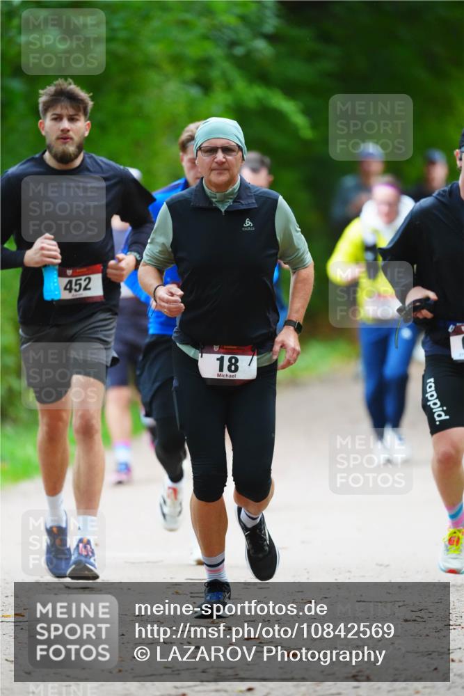 11.10.2026 - Bramfelder Halbmarathon 2026 LAZAROV Photography http://msf.ph/oto/10842569 11.10.2026 10:32:13 Laufen 452, 6, 18 meine-sportfotos.de