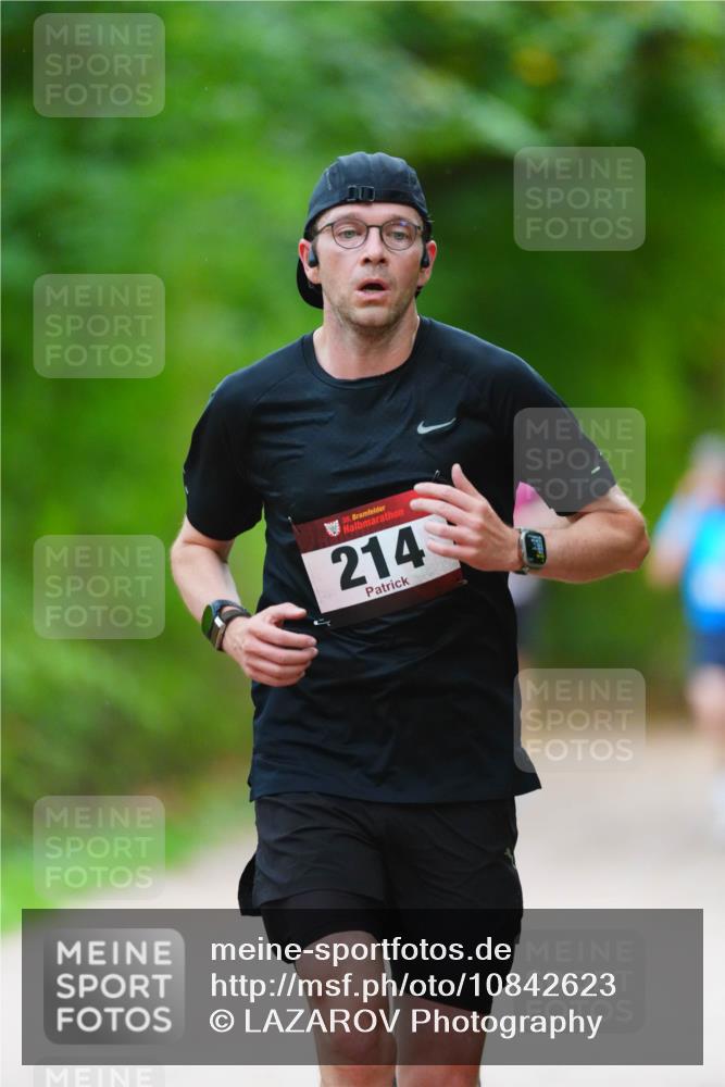 11.10.2026 - Bramfelder Halbmarathon 2026 LAZAROV Photography http://msf.ph/oto/10842623 11.10.2026 10:32:38 Laufen 35, 214 meine-sportfotos.de