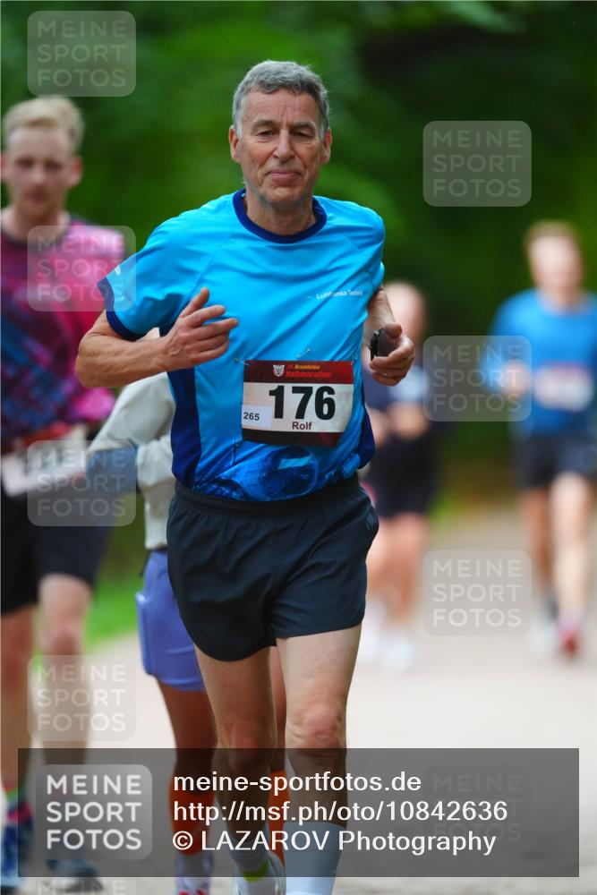 11.10.2026 - Bramfelder Halbmarathon 2026 LAZAROV Photography http://msf.ph/oto/10842636 11.10.2026 10:32:50 Laufen 265, 35, 176 meine-sportfotos.de