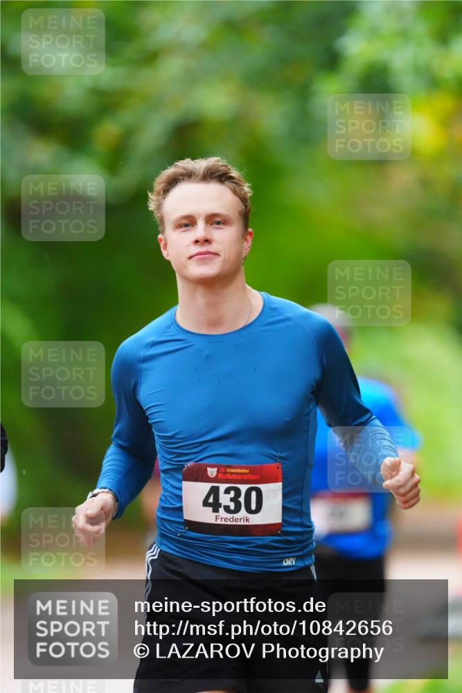 11.10.2026 - Bramfelder Halbmarathon 2026 LAZAROV Photography http://msf.ph/oto/10842656 11.10.2026 10:33:00 Laufen 35, 430 meine-sportfotos.de