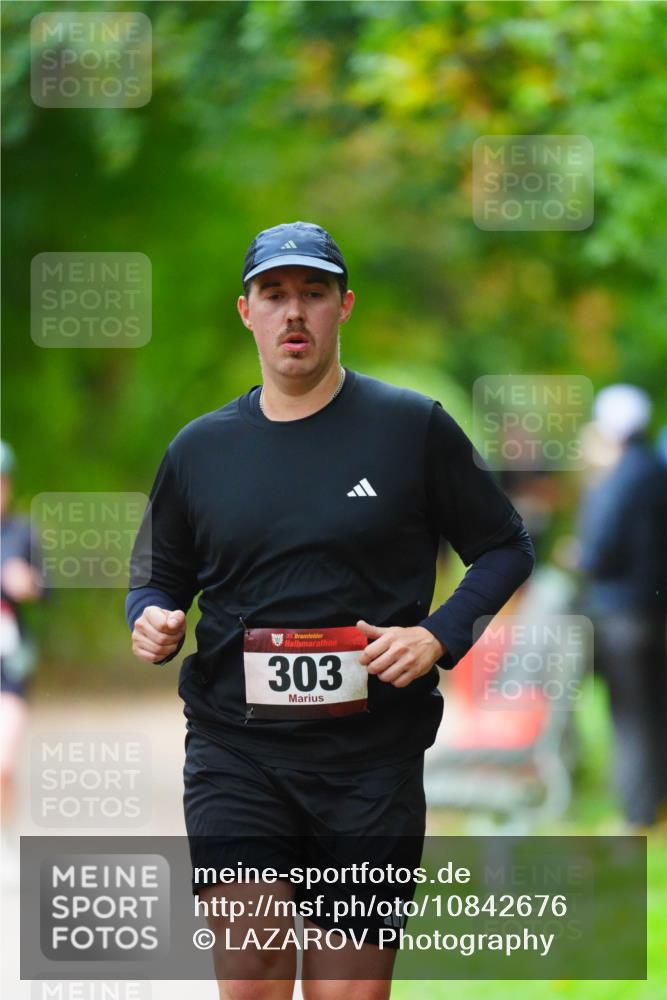 11.10.2026 - Bramfelder Halbmarathon 2026 LAZAROV Photography http://msf.ph/oto/10842676 11.10.2026 10:33:13 Laufen 35, 303 meine-sportfotos.de