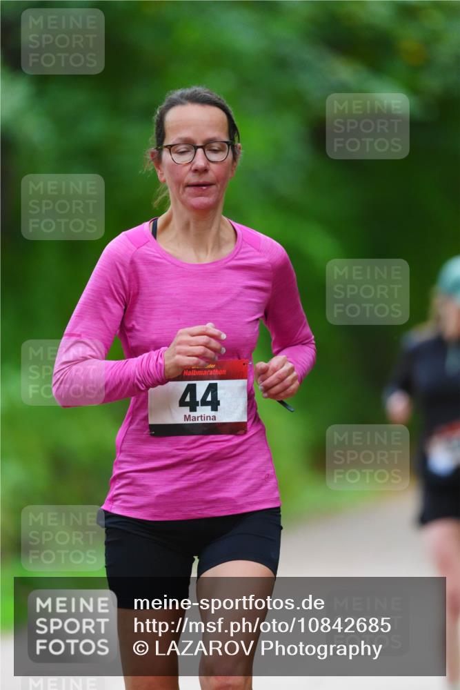 11.10.2026 - Bramfelder Halbmarathon 2026 LAZAROV Photography http://msf.ph/oto/10842685 11.10.2026 10:33:18 Laufen 44 meine-sportfotos.de