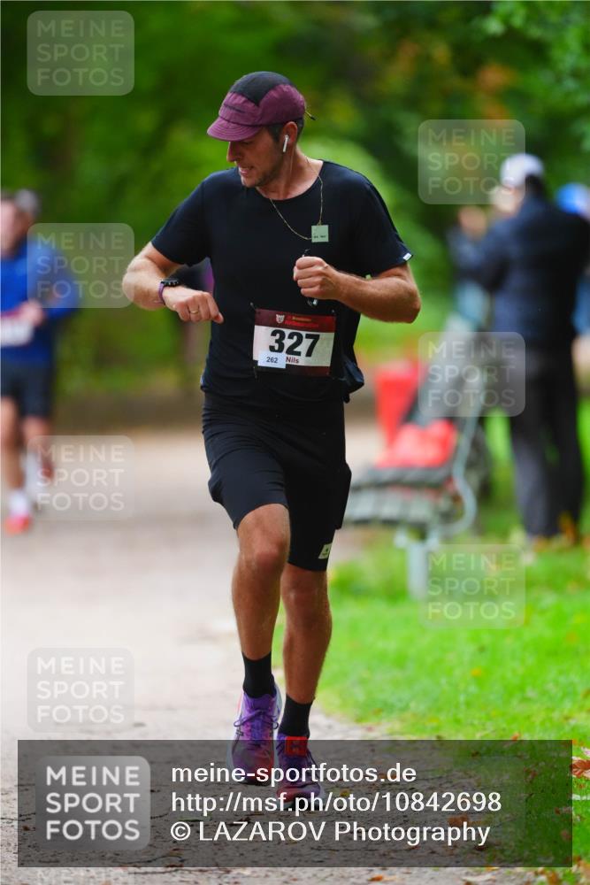 11.10.2026 - Bramfelder Halbmarathon 2026 LAZAROV Photography http://msf.ph/oto/10842698 11.10.2026 10:33:26 Laufen 35, 327, 262 meine-sportfotos.de