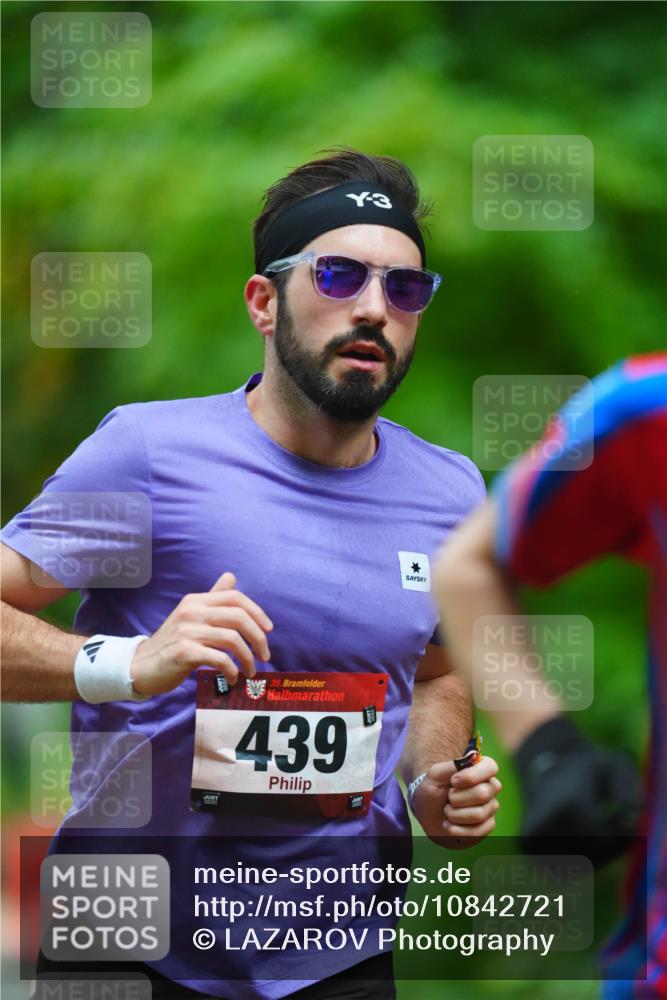 11.10.2026 - Bramfelder Halbmarathon 2026 LAZAROV Photography http://msf.ph/oto/10842721 11.10.2026 10:33:38 Laufen 3, 35, 439 meine-sportfotos.de