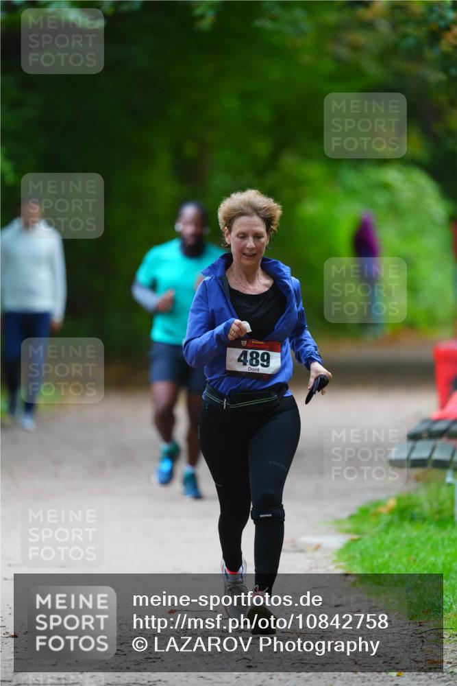 11.10.2026 - Bramfelder Halbmarathon 2026 LAZAROV Photography http://msf.ph/oto/10842758 11.10.2026 10:34:11 Laufen 489 meine-sportfotos.de