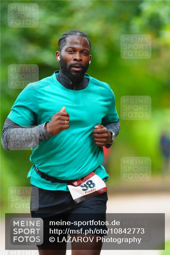 11.10.2026 - Bramfelder Halbmarathon 2026 LAZAROV Photography http://msf.ph/oto/10842773 11.10.2026 10:34:22 Laufen 98 meine-sportfotos.de