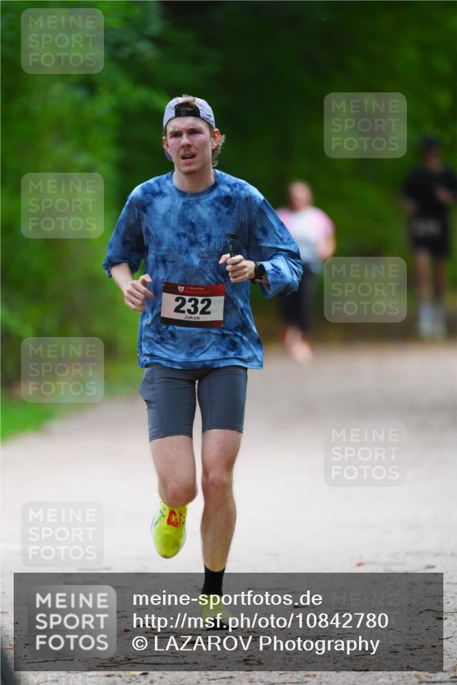 11.10.2026 - Bramfelder Halbmarathon 2026 LAZAROV Photography http://msf.ph/oto/10842780 11.10.2026 10:34:37 Laufen 232 meine-sportfotos.de