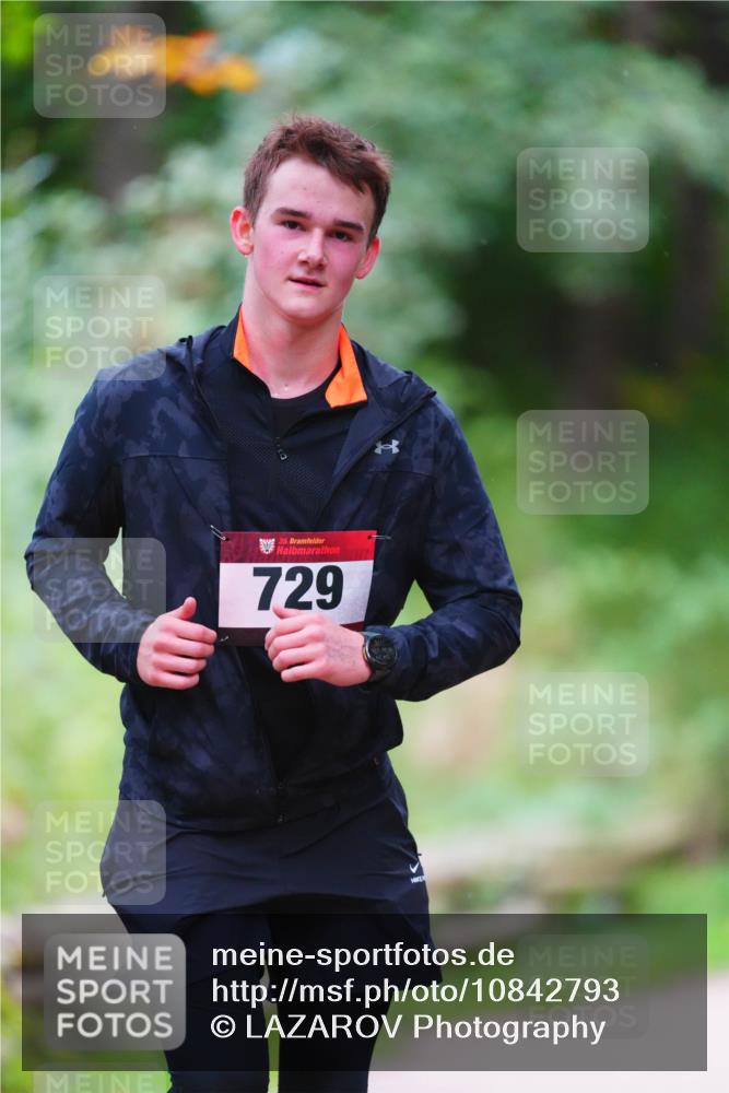11.10.2026 - Bramfelder Halbmarathon 2026 LAZAROV Photography http://msf.ph/oto/10842793 11.10.2026 10:34:46 Laufen 35, 729 meine-sportfotos.de