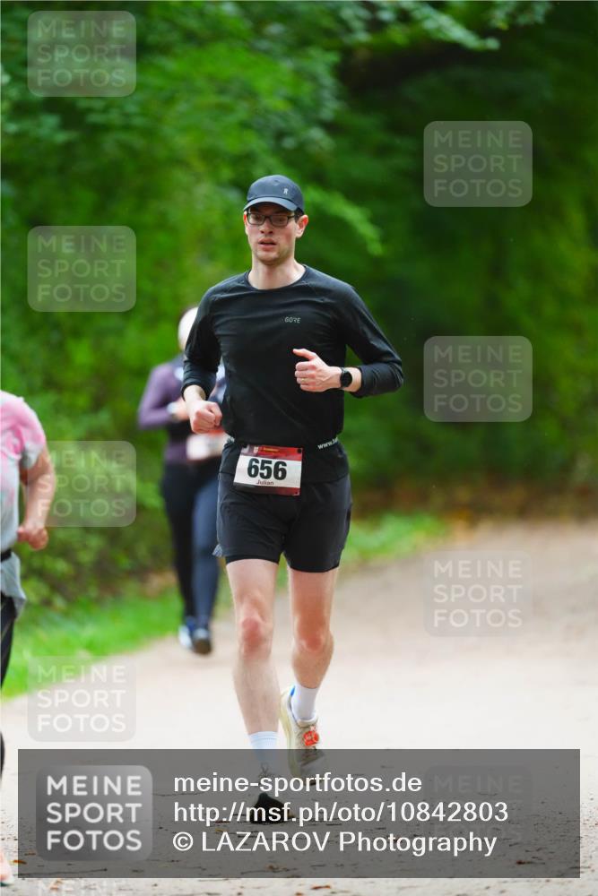 11.10.2026 - Bramfelder Halbmarathon 2026 LAZAROV Photography http://msf.ph/oto/10842803 11.10.2026 10:34:53 Laufen 656 meine-sportfotos.de