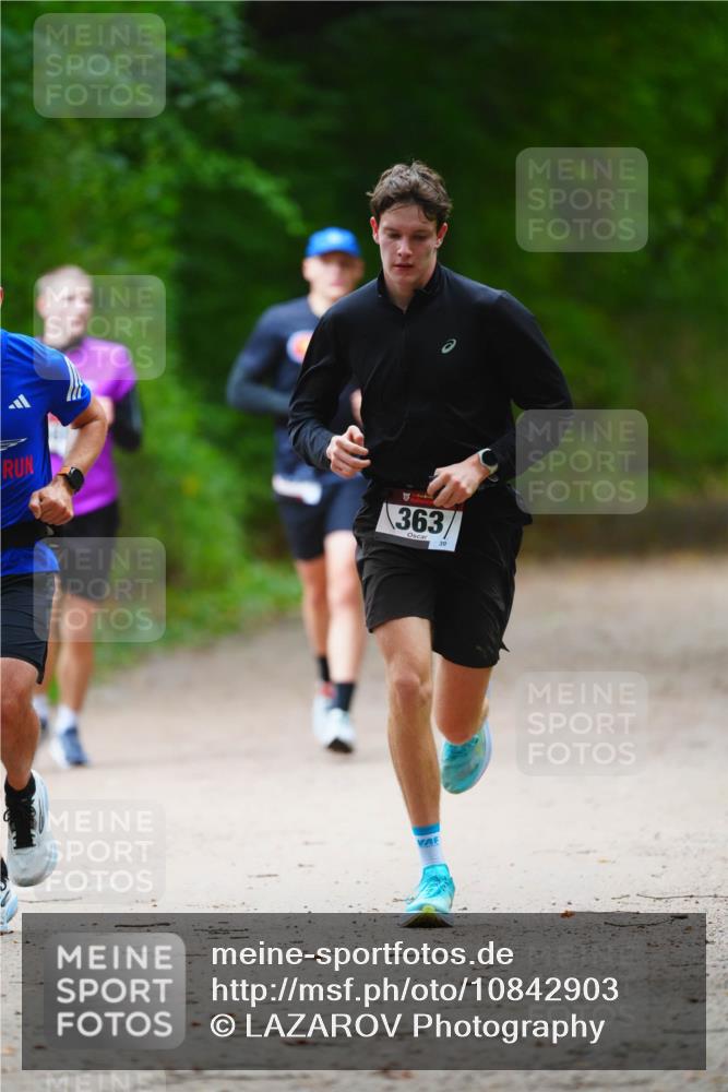 11.10.2026 - Bramfelder Halbmarathon 2026 LAZAROV Photography http://msf.ph/oto/10842903 11.10.2026 10:36:44 Laufen 363, 39 meine-sportfotos.de