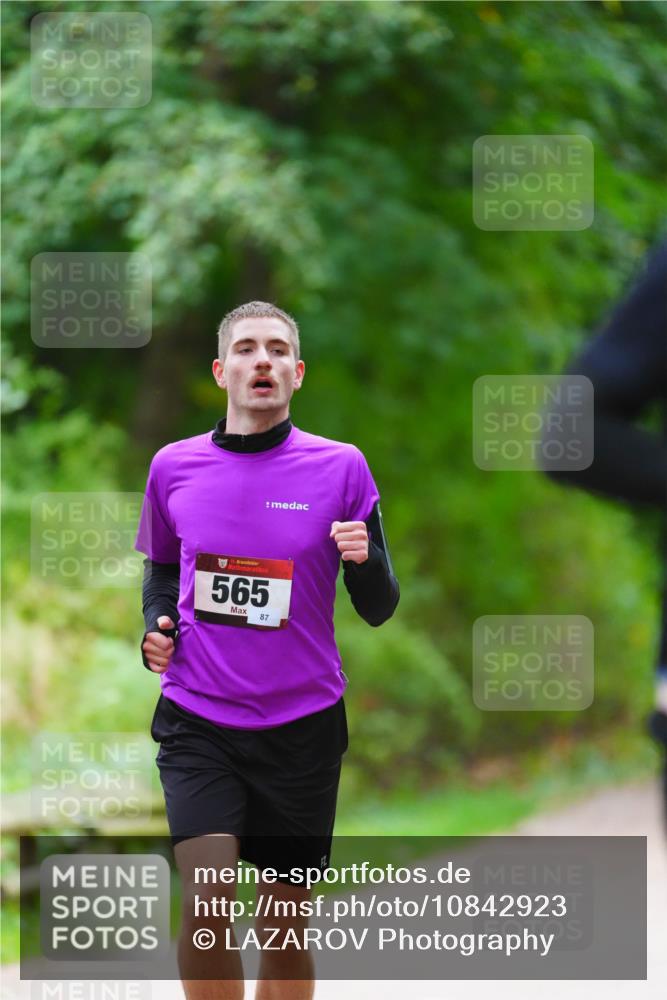 11.10.2026 - Bramfelder Halbmarathon 2026 LAZAROV Photography http://msf.ph/oto/10842923 11.10.2026 10:36:52 Laufen 35, 565, 87 meine-sportfotos.de