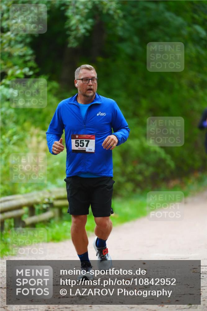 11.10.2026 - Bramfelder Halbmarathon 2026 LAZAROV Photography http://msf.ph/oto/10842952 11.10.2026 10:37:30 Laufen 35, 557, 254 meine-sportfotos.de