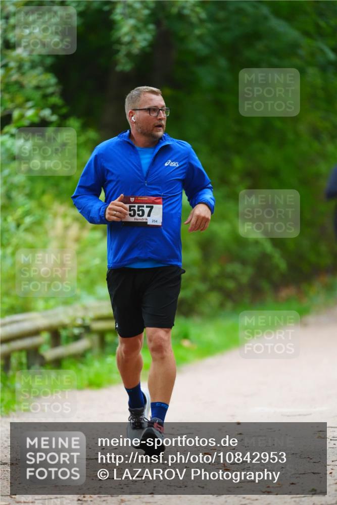 11.10.2026 - Bramfelder Halbmarathon 2026 LAZAROV Photography http://msf.ph/oto/10842953 11.10.2026 10:37:30 Laufen 557, 254 meine-sportfotos.de