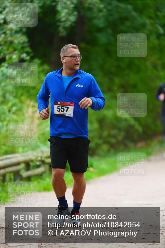 11.10.2026 - Bramfelder Halbmarathon 2026 LAZAROV Photography http://msf.ph/oto/10842954 11.10.2026 10:37:30 Laufen 2557 meine-sportfotos.de