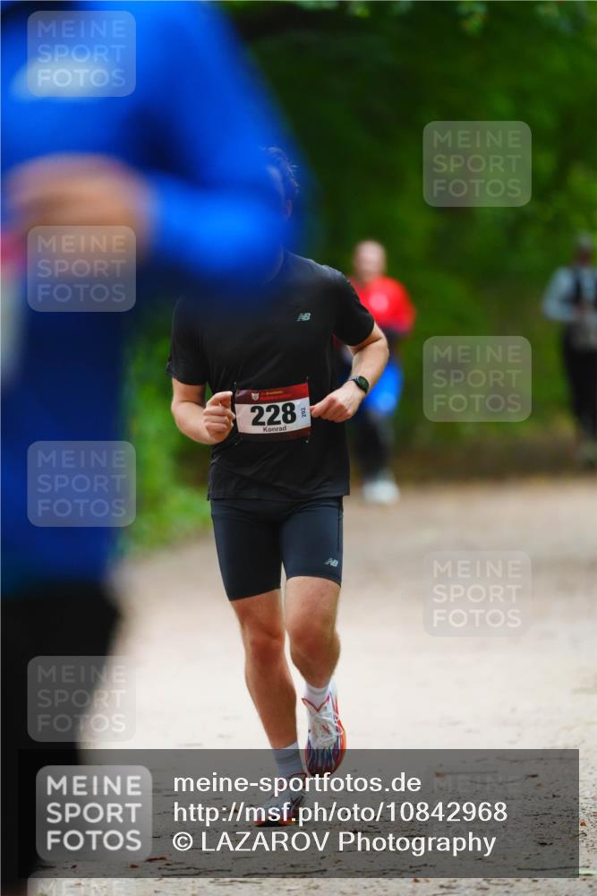 11.10.2026 - Bramfelder Halbmarathon 2026 LAZAROV Photography http://msf.ph/oto/10842968 11.10.2026 10:37:37 Laufen 228 meine-sportfotos.de