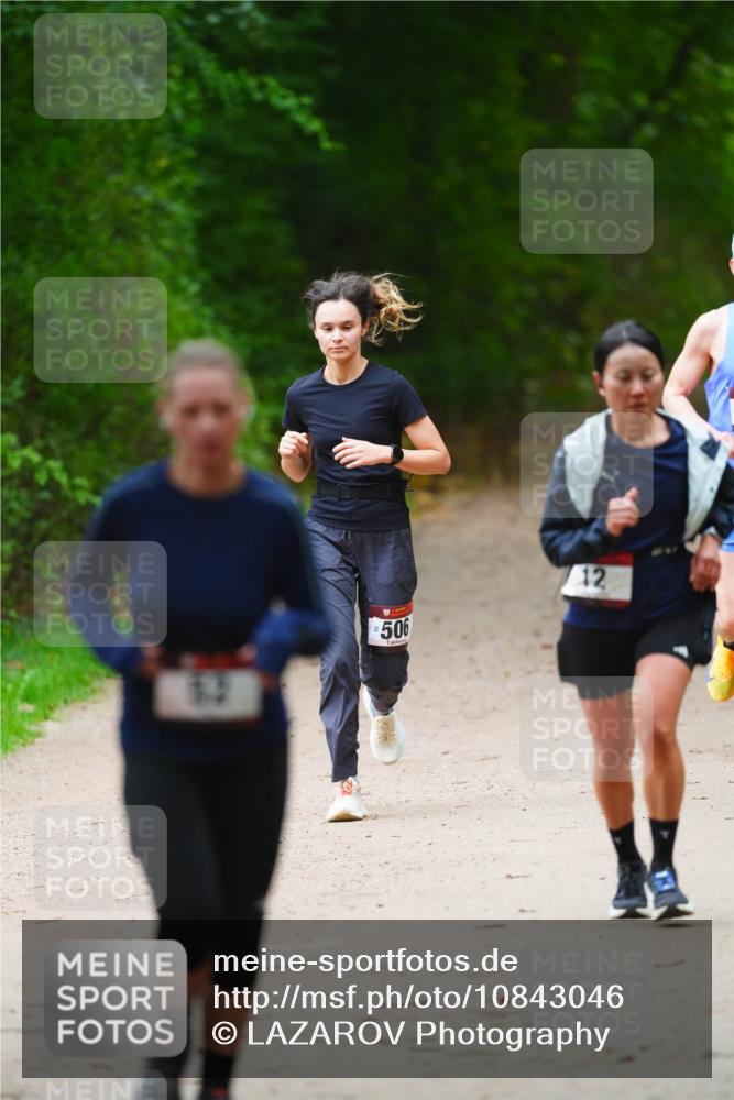 11.10.2026 - Bramfelder Halbmarathon 2026 LAZAROV Photography http://msf.ph/oto/10843046 11.10.2026 10:38:48 Laufen 506, 12 meine-sportfotos.de