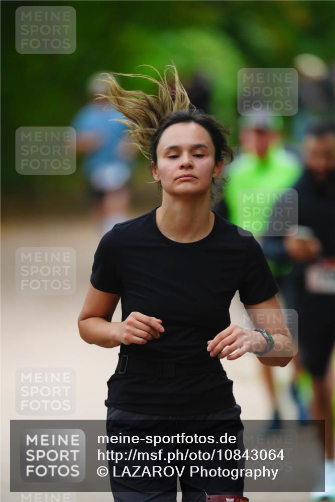 11.10.2026 - Bramfelder Halbmarathon 2026 LAZAROV Photography http://msf.ph/oto/10843064 11.10.2026 10:38:57 Laufen 35 meine-sportfotos.de