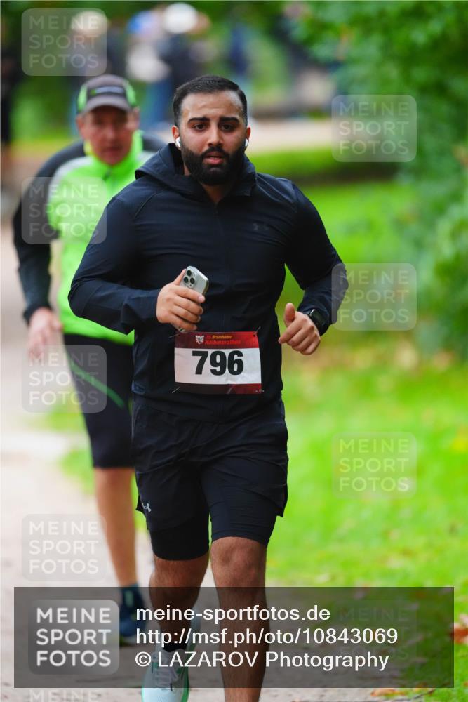 11.10.2026 - Bramfelder Halbmarathon 2026 LAZAROV Photography http://msf.ph/oto/10843069 11.10.2026 10:39:00 Laufen 35, 796 meine-sportfotos.de