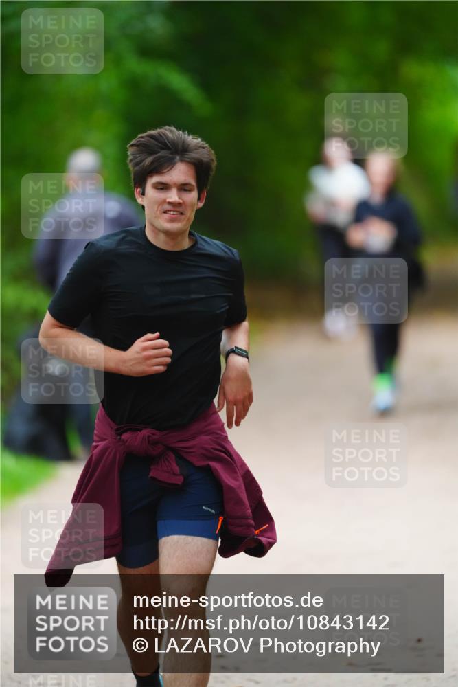 11.10.2026 - Bramfelder Halbmarathon 2026 LAZAROV Photography http://msf.ph/oto/10843142 11.10.2026 10:39:49 Laufen  meine-sportfotos.de