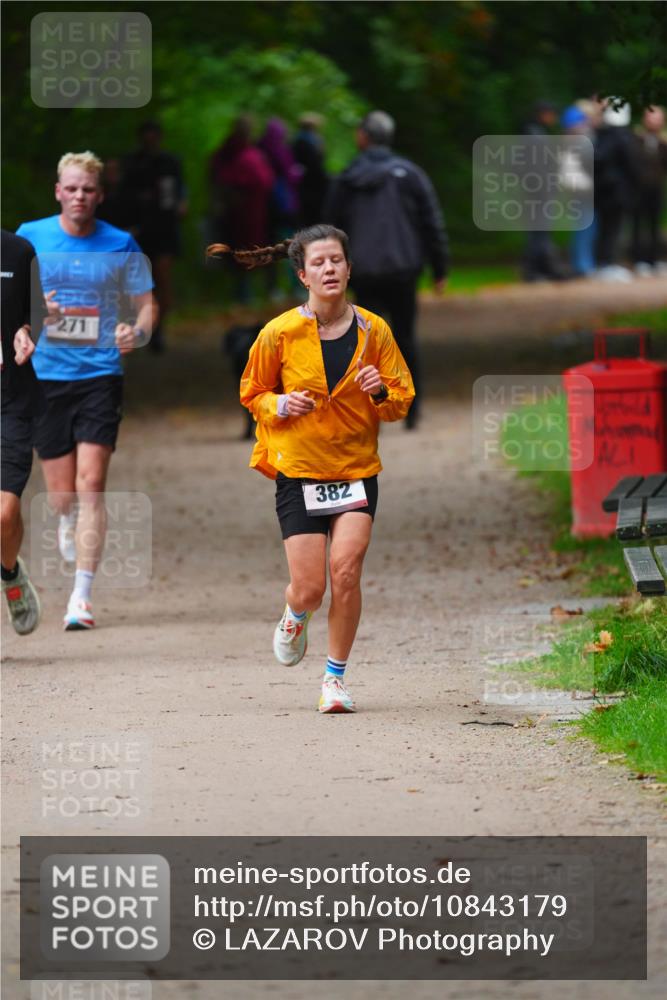 11.10.2026 - Bramfelder Halbmarathon 2026 LAZAROV Photography http://msf.ph/oto/10843179 11.10.2026 10:40:18 Laufen 271, 382 meine-sportfotos.de