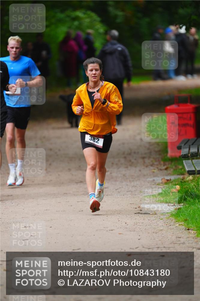 11.10.2026 - Bramfelder Halbmarathon 2026 LAZAROV Photography http://msf.ph/oto/10843180 11.10.2026 10:40:18 Laufen 382 meine-sportfotos.de