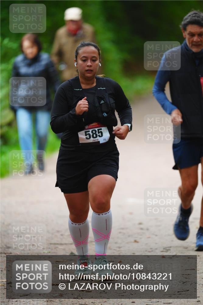 11.10.2026 - Bramfelder Halbmarathon 2026 LAZAROV Photography http://msf.ph/oto/10843221 11.10.2026 10:40:42 Laufen 585, 75 meine-sportfotos.de