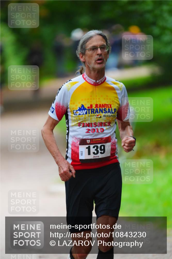 11.10.2026 - Bramfelder Halbmarathon 2026 LAZAROV Photography http://msf.ph/oto/10843230 11.10.2026 10:40:49 Laufen 2010, 259, 35, 139 meine-sportfotos.de