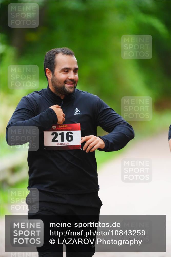 11.10.2026 - Bramfelder Halbmarathon 2026 LAZAROV Photography http://msf.ph/oto/10843259 11.10.2026 10:41:11 Laufen 216, 80 meine-sportfotos.de