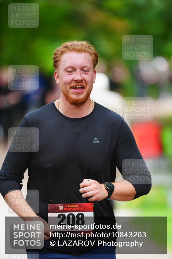 11.10.2026 - Bramfelder Halbmarathon 2026 LAZAROV Photography http://msf.ph/oto/10843263 11.10.2026 10:41:12 Laufen 35, 208, 5 meine-sportfotos.de