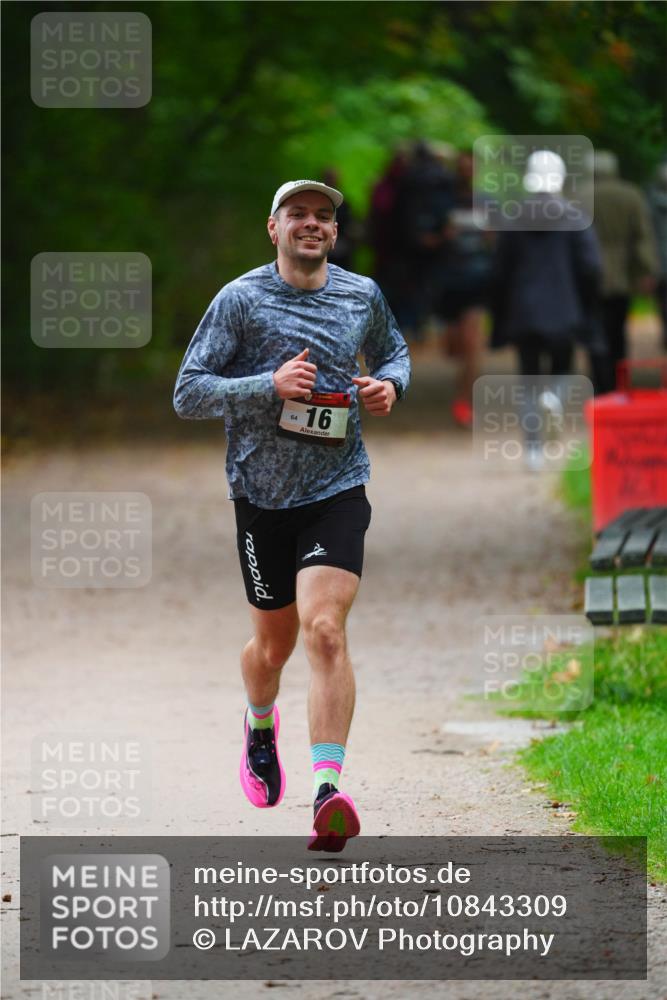 11.10.2026 - Bramfelder Halbmarathon 2026 LAZAROV Photography http://msf.ph/oto/10843309 11.10.2026 10:41:45 Laufen 416 meine-sportfotos.de