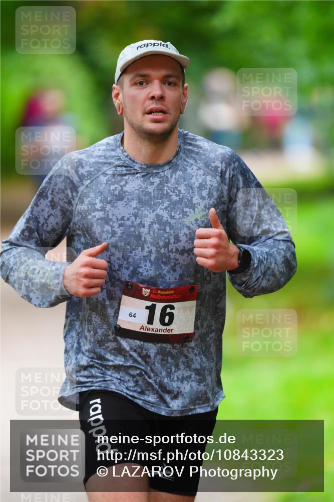 11.10.2026 - Bramfelder Halbmarathon 2026 LAZAROV Photography http://msf.ph/oto/10843323 11.10.2026 10:41:49 Laufen 64, 35, 16 meine-sportfotos.de