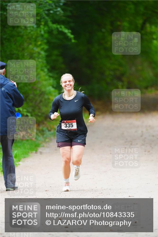 11.10.2026 - Bramfelder Halbmarathon 2026 LAZAROV Photography http://msf.ph/oto/10843335 11.10.2026 10:42:02 Laufen 335 meine-sportfotos.de