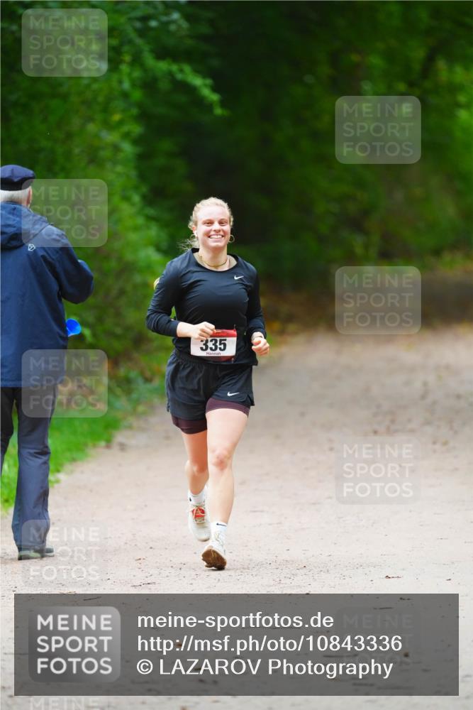 11.10.2026 - Bramfelder Halbmarathon 2026 LAZAROV Photography http://msf.ph/oto/10843336 11.10.2026 10:42:02 Laufen 335 meine-sportfotos.de