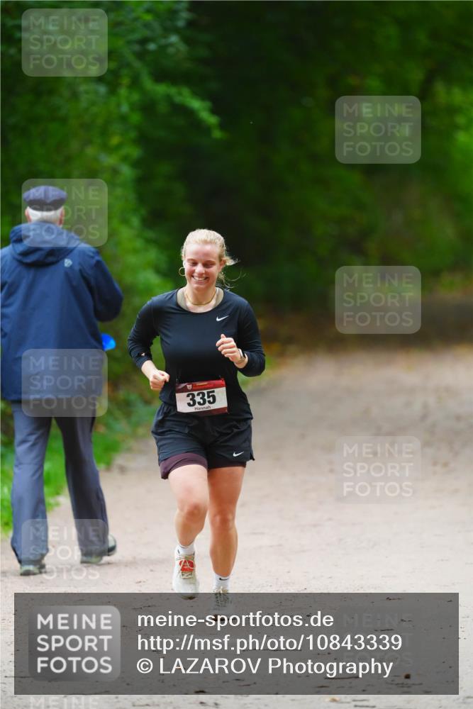 11.10.2026 - Bramfelder Halbmarathon 2026 LAZAROV Photography http://msf.ph/oto/10843339 11.10.2026 10:42:03 Laufen 335 meine-sportfotos.de