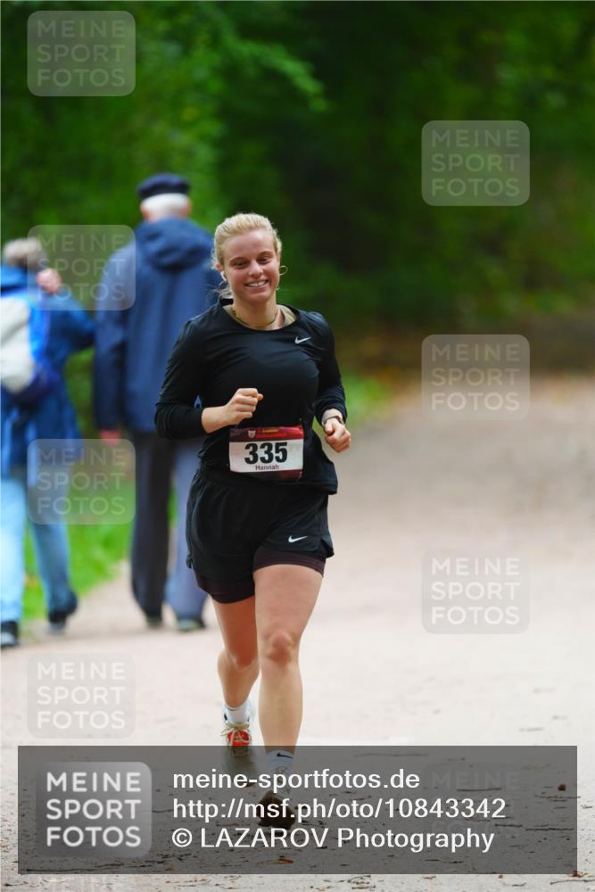 11.10.2026 - Bramfelder Halbmarathon 2026 LAZAROV Photography http://msf.ph/oto/10843342 11.10.2026 10:42:05 Laufen 335 meine-sportfotos.de