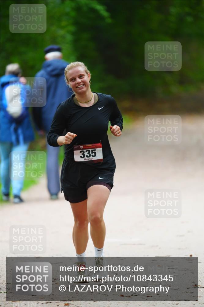 11.10.2026 - Bramfelder Halbmarathon 2026 LAZAROV Photography http://msf.ph/oto/10843345 11.10.2026 10:42:06 Laufen 335 meine-sportfotos.de