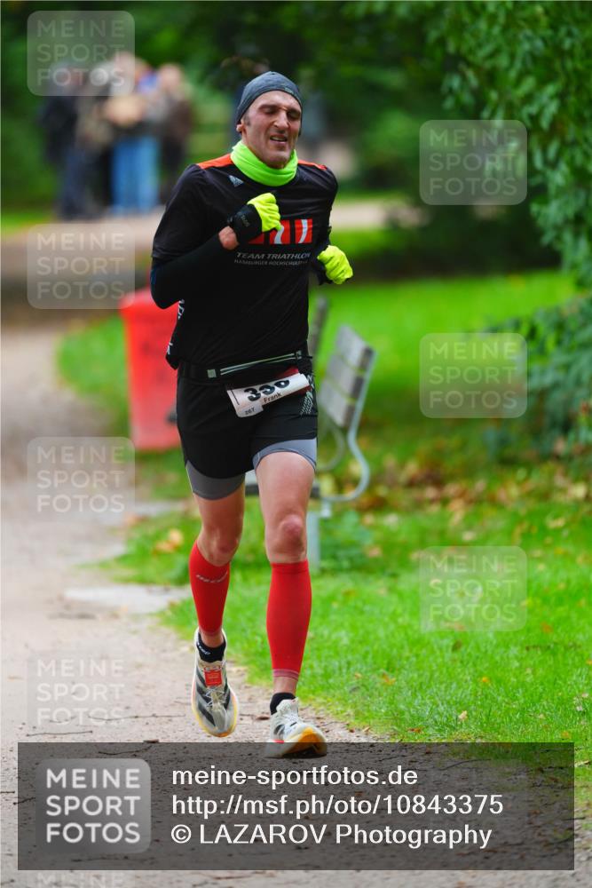 11.10.2026 - Bramfelder Halbmarathon 2026 LAZAROV Photography http://msf.ph/oto/10843375 11.10.2026 10:42:18 Laufen 350, 267 meine-sportfotos.de
