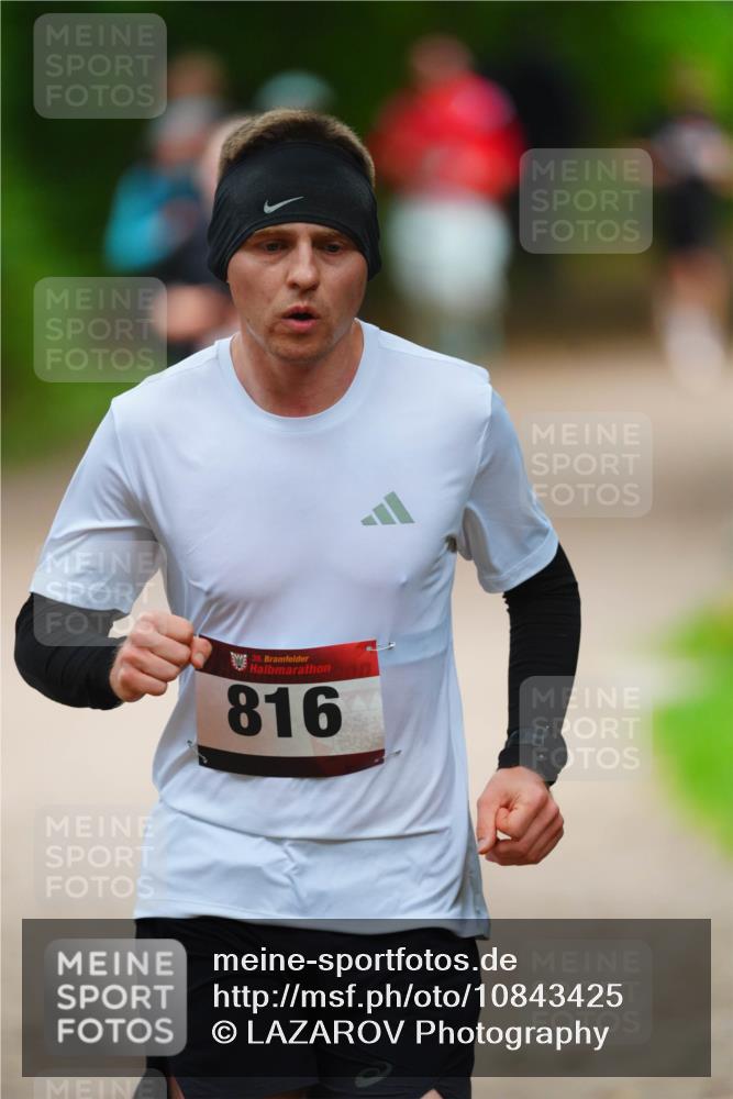 11.10.2026 - Bramfelder Halbmarathon 2026 LAZAROV Photography http://msf.ph/oto/10843425 11.10.2026 10:43:03 Laufen 35, 816 meine-sportfotos.de