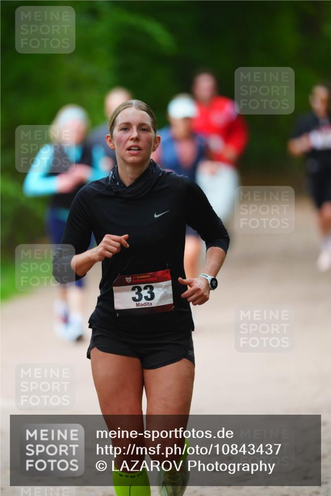 11.10.2026 - Bramfelder Halbmarathon 2026 LAZAROV Photography http://msf.ph/oto/10843437 11.10.2026 10:43:08 Laufen 33 meine-sportfotos.de