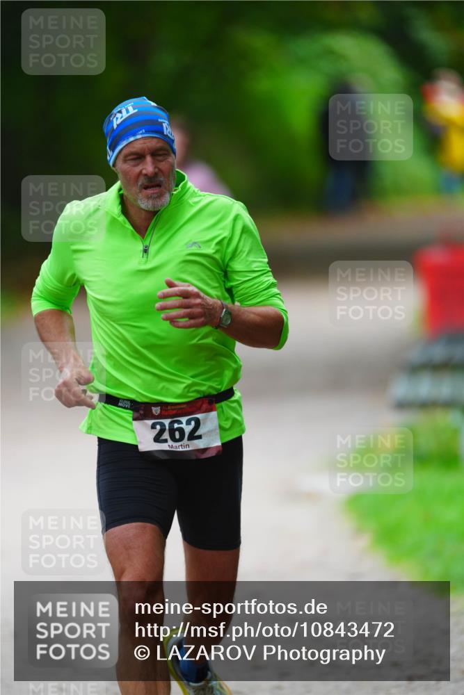 11.10.2026 - Bramfelder Halbmarathon 2026 LAZAROV Photography http://msf.ph/oto/10843472 11.10.2026 10:43:27 Laufen 262 meine-sportfotos.de