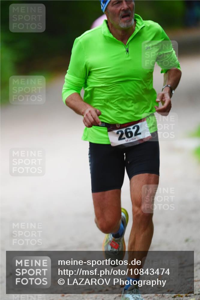 11.10.2026 - Bramfelder Halbmarathon 2026 LAZAROV Photography http://msf.ph/oto/10843474 11.10.2026 10:43:27 Laufen 262 meine-sportfotos.de