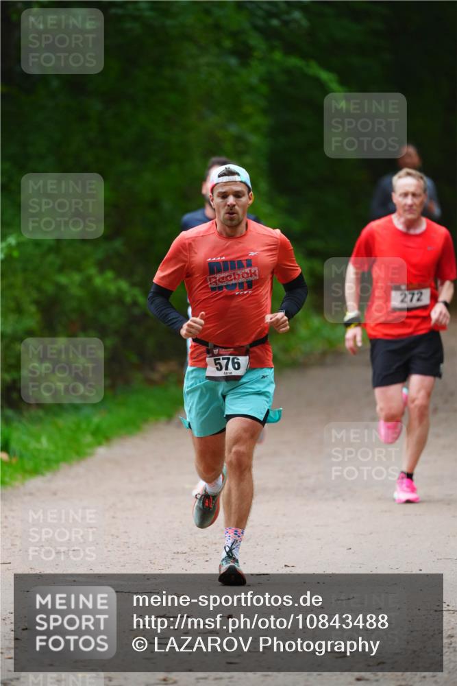 11.10.2026 - Bramfelder Halbmarathon 2026 LAZAROV Photography http://msf.ph/oto/10843488 11.10.2026 10:43:51 Laufen 576, 272 meine-sportfotos.de