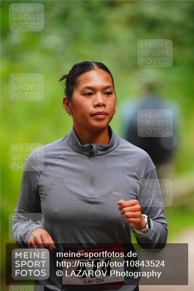 11.10.2026 - Bramfelder Halbmarathon 2026 LAZAROV Photography http://msf.ph/oto/10843524 11.10.2026 10:44:10 Laufen 35, 474 meine-sportfotos.de