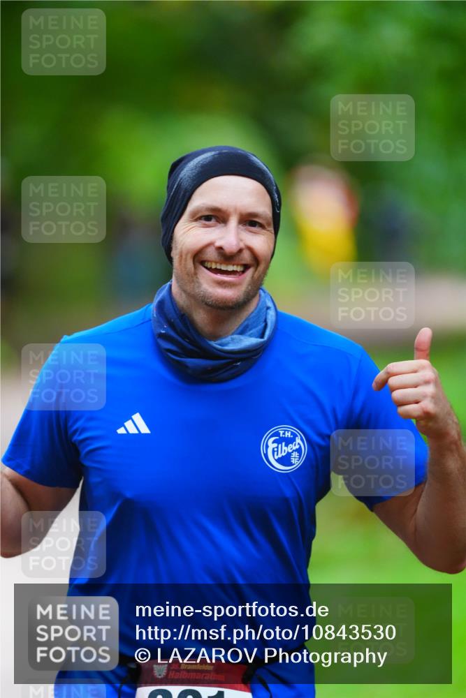 11.10.2026 - Bramfelder Halbmarathon 2026 LAZAROV Photography http://msf.ph/oto/10843530 11.10.2026 10:44:14 Laufen 35 meine-sportfotos.de
