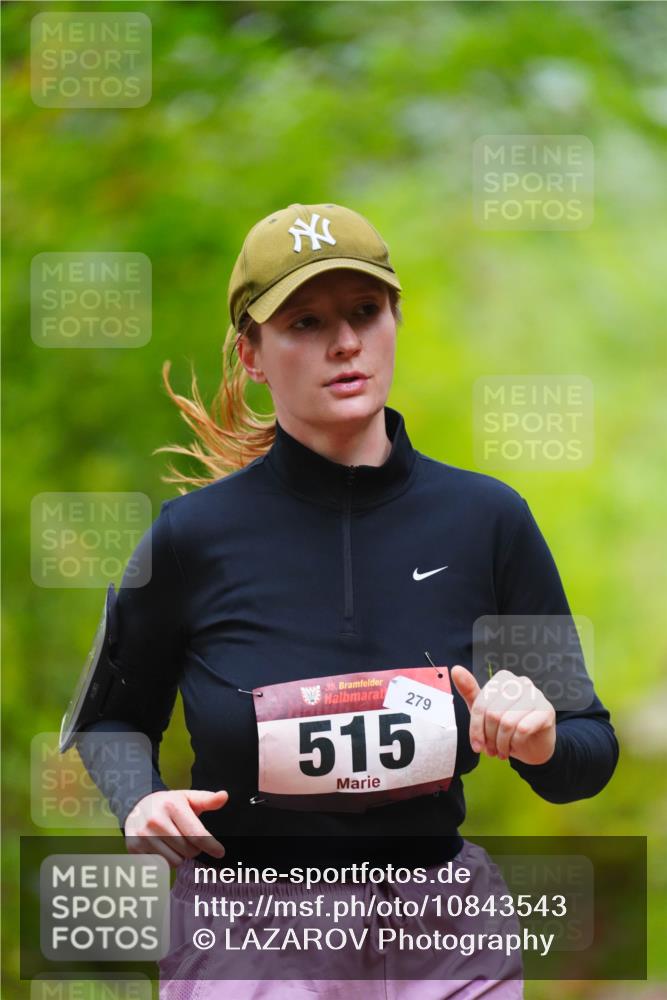 11.10.2026 - Bramfelder Halbmarathon 2026 LAZAROV Photography http://msf.ph/oto/10843543 11.10.2026 10:45:49 Laufen 35, 279, 515 meine-sportfotos.de