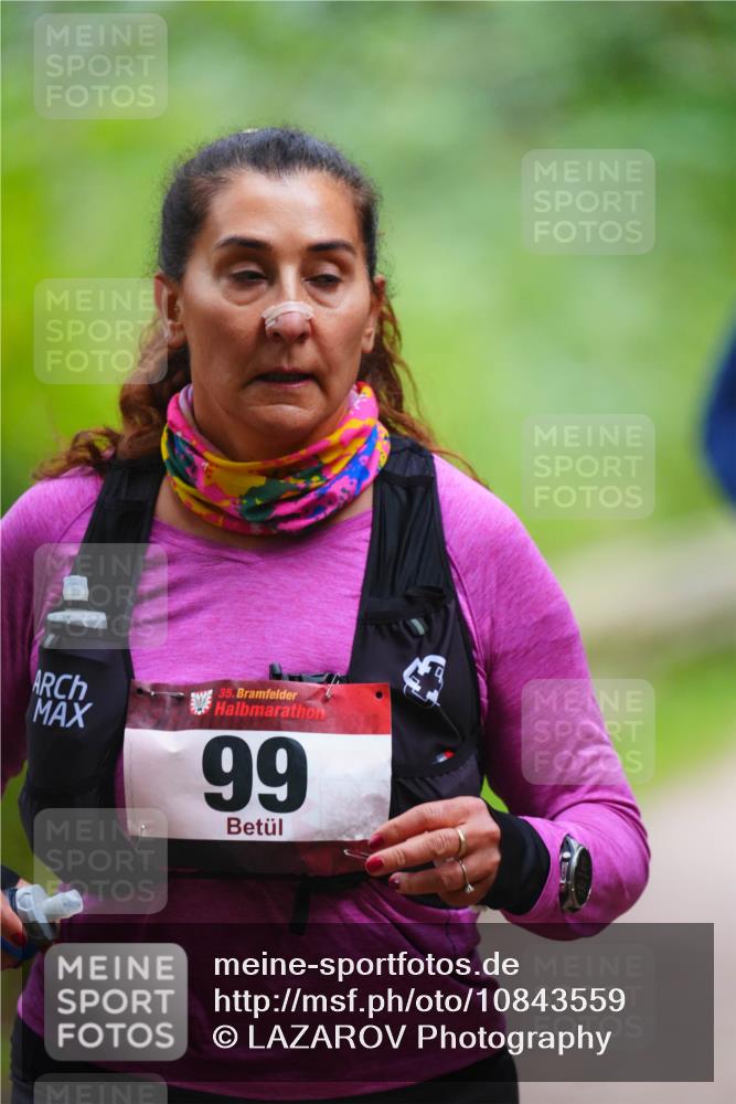 11.10.2026 - Bramfelder Halbmarathon 2026 LAZAROV Photography http://msf.ph/oto/10843559 11.10.2026 10:46:00 Laufen 35, 99 meine-sportfotos.de