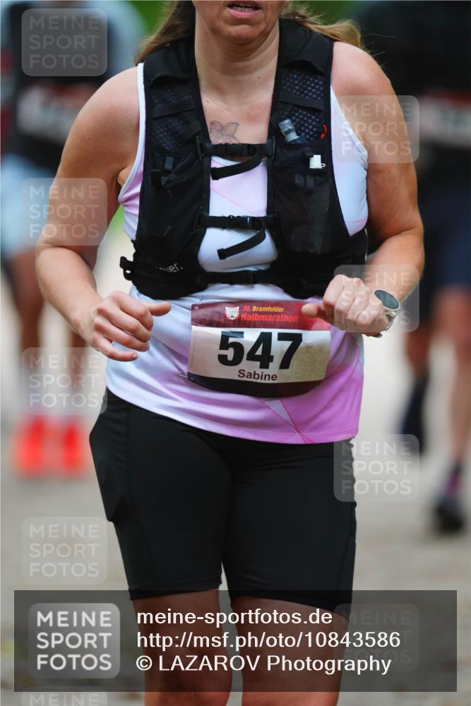 11.10.2026 - Bramfelder Halbmarathon 2026 LAZAROV Photography http://msf.ph/oto/10843586 11.10.2026 10:47:05 Laufen 35, 547 meine-sportfotos.de