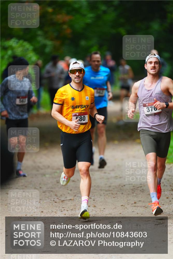 11.10.2026 - Bramfelder Halbmarathon 2026 LAZAROV Photography http://msf.ph/oto/10843603 11.10.2026 10:47:30 Laufen 649, 580, 376 meine-sportfotos.de